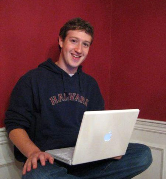 FirstVersions Facebook Zuckerberg Facebook : les Premières versions